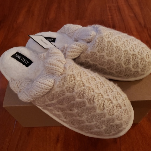 New Cozy Nine West Womens Woven Slippers - Picture 4 of 8